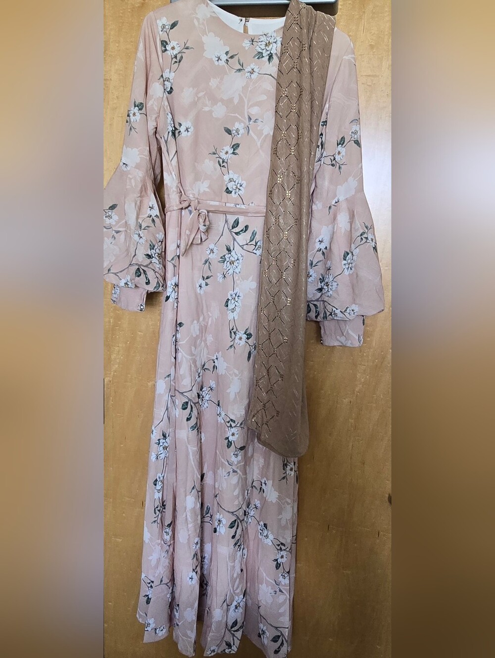 NWOT NYX Blush Pink Floral Maxi Dress with Tie Waist, 46